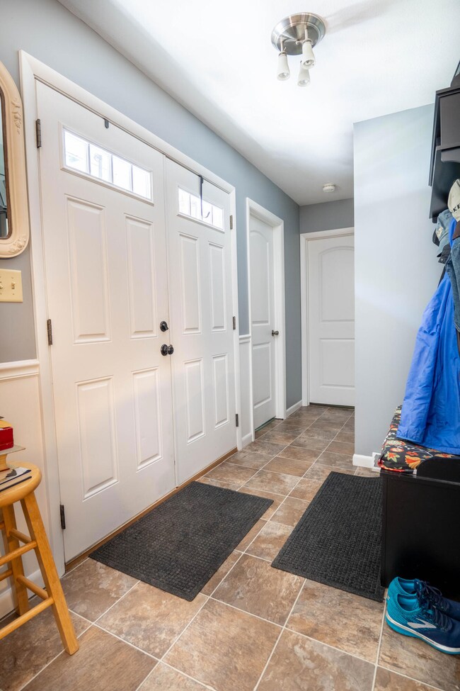 955 W 200 N, La Porte, IN 46350 - photo 6