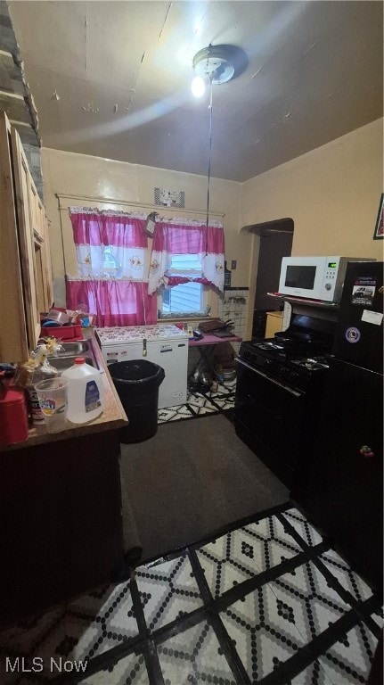 10704 Woodland Ave, Cleveland, OH 44104 - photo 3