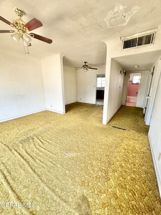 3330 Mobile Ave, El Paso, TX 79930 - photo 4