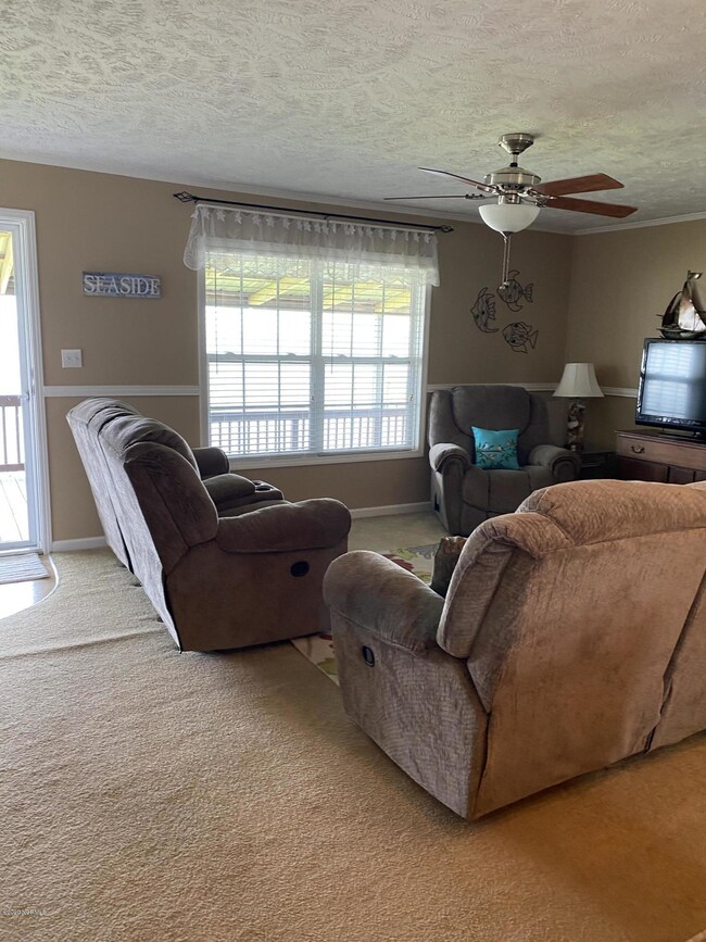 004 living room