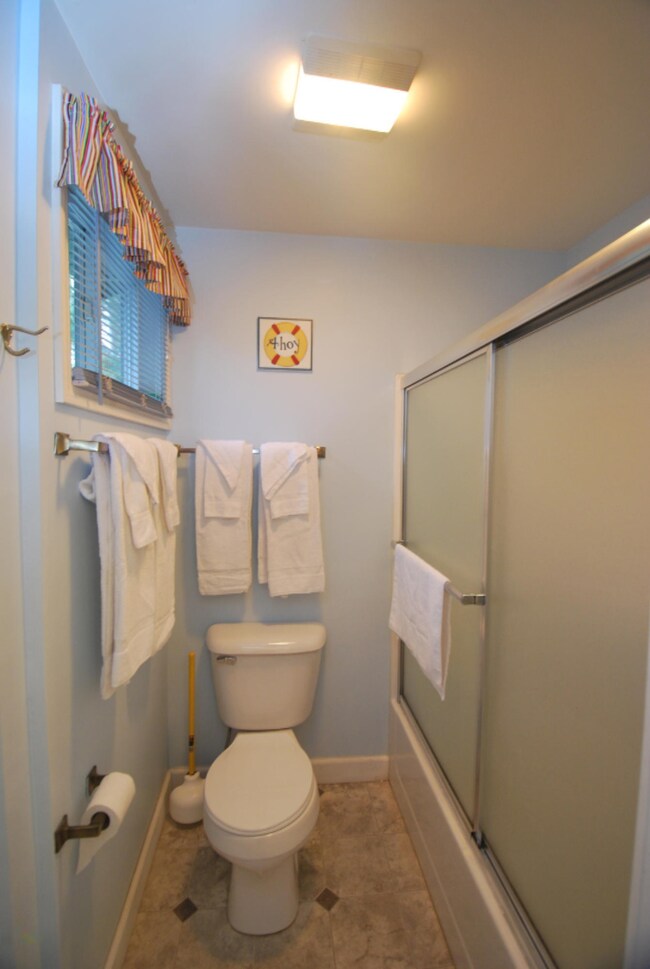 FullBathview2.jpg