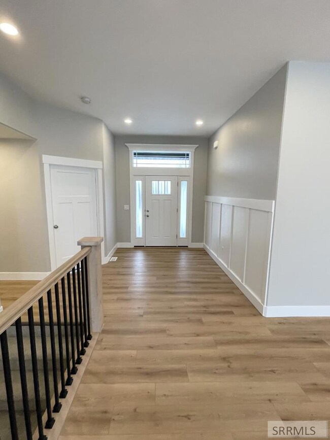 2834 S von Elm Dr, Blackfoot, ID 83221 - photo 2