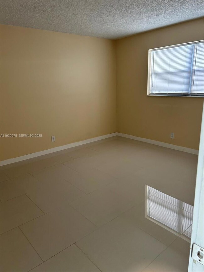 7910 Colony Cir N unit 209, Tamarac, FL 33321 - photo 7