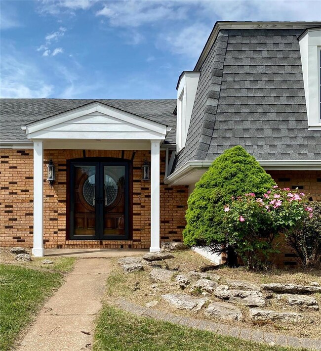 69 Carla Dr, Granite City, IL 62040 - photo 2