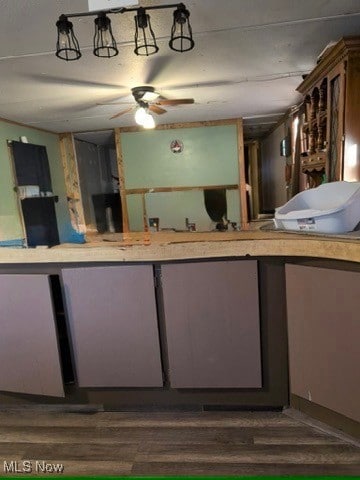 Reception featuring ceiling fan