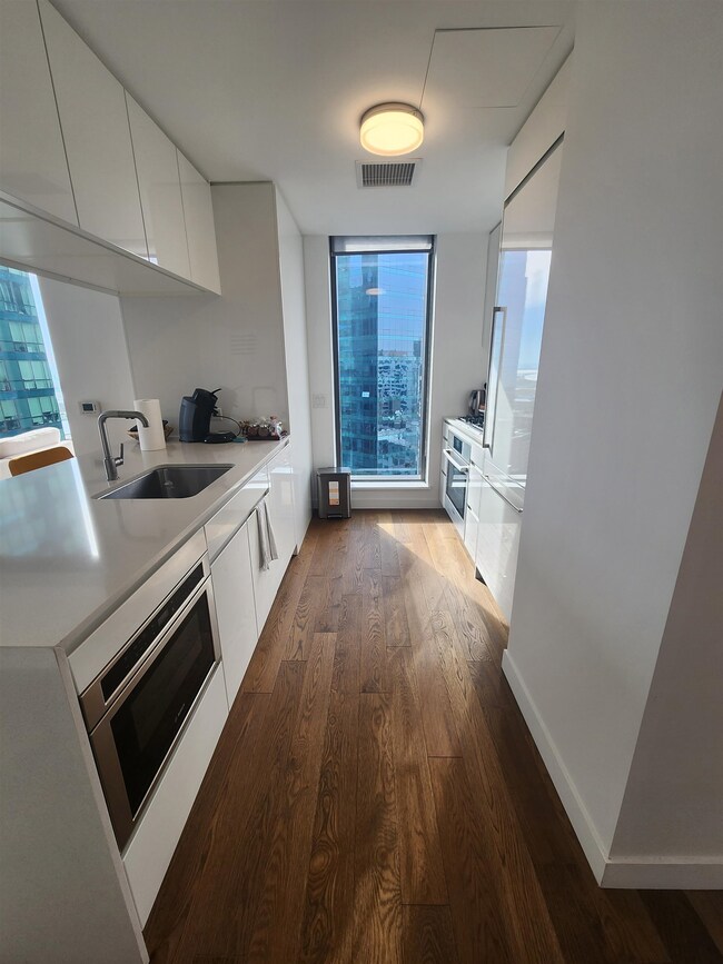 99 Hudson St unit 1811, Jc, Downtown, NJ 07320 - photo 4