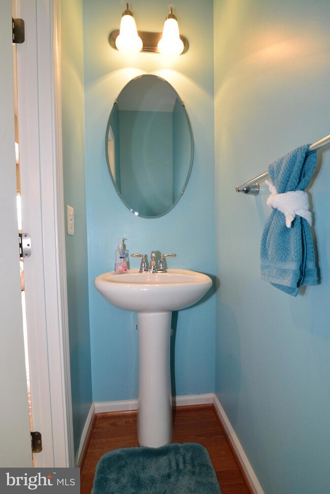 25913 Kimberly Rose Dr, Chantilly, VA 20152 - photo 6