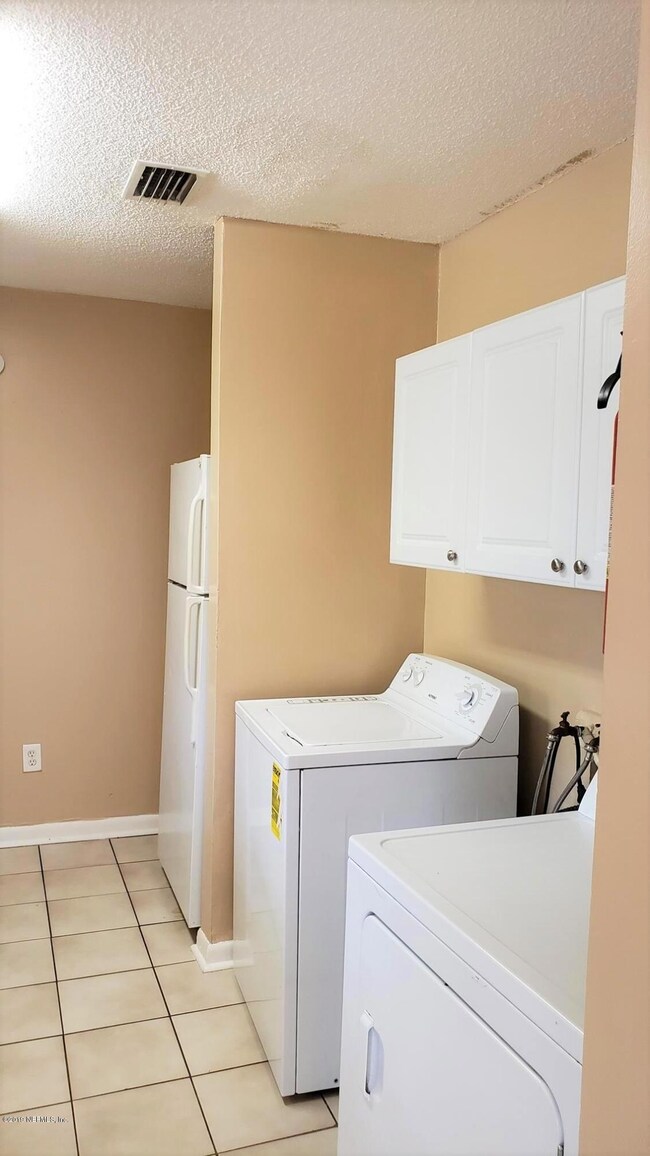 5217 Plymouth St, Jacksonville, FL 32205 - photo 5