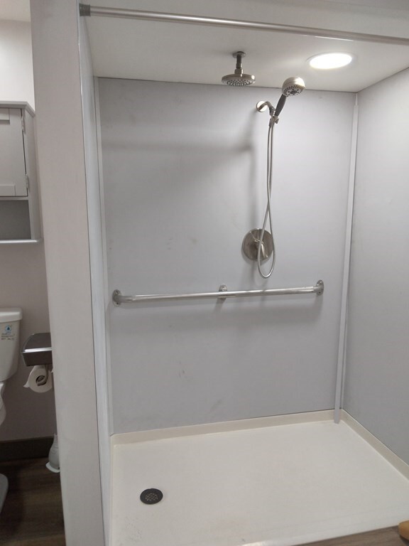 21 Skyview Ln unit 1, Webster, MA 01570 - photo 2