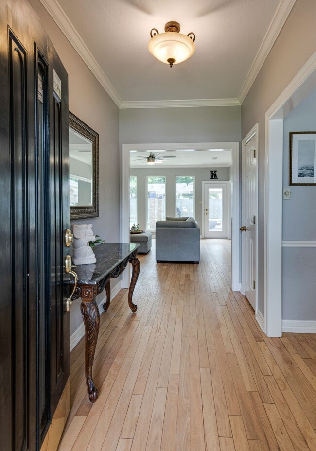 8536 Neil Ct, North Richland Hills, TX 76182 - photo 3