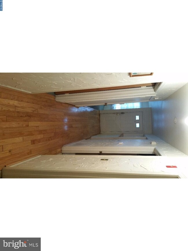 44 Dennis Ct, Hightstown, NJ 08520 - photo 4