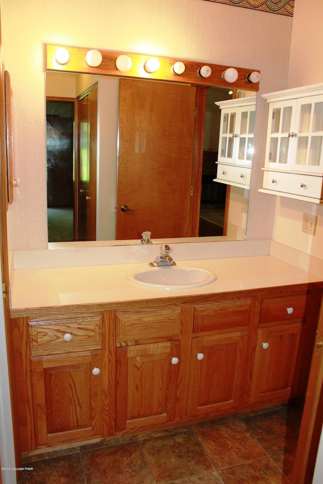 118 Duck Hollow Cir, Stroudsburg, PA 18360 - photo 7