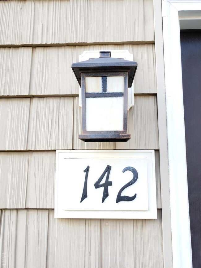 142 Old Tavern Cir, Lynchburg, VA 24501 - photo 2