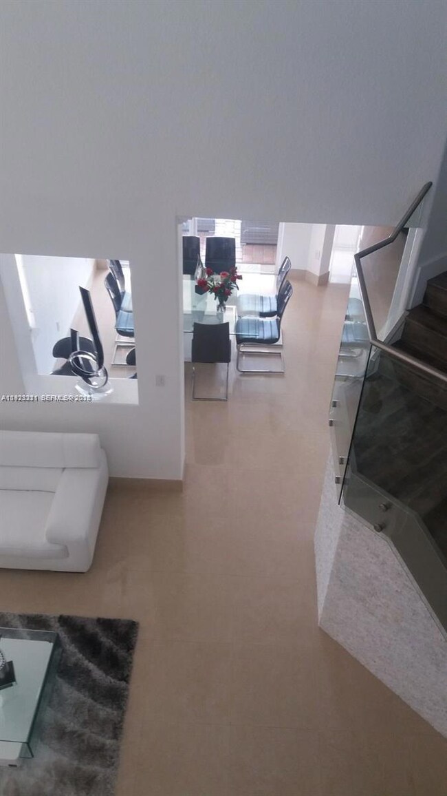 7903 NW 111th Ct, Miami, FL 33178 - photo 5