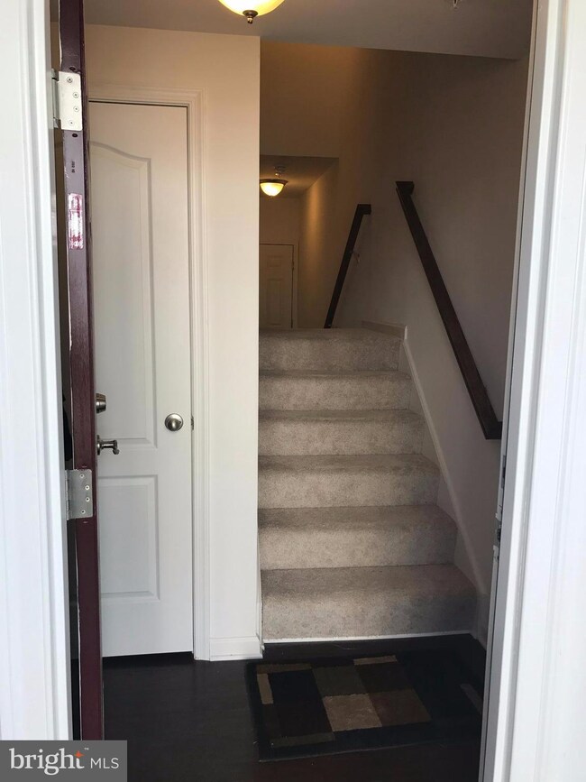 17036 Beveridge Dr, Dumfries, VA 22026 - photo 4