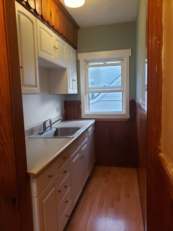 26 Stebbins St unit 2, Worcester, MA 01607 - photo 4