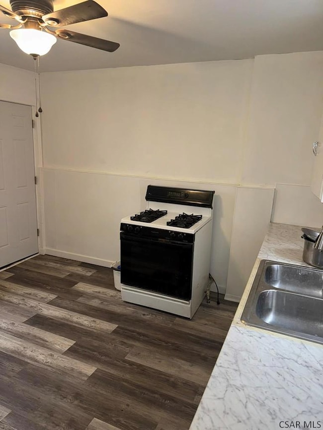 145 Rear Hudson St, Johnstown, PA 15901 - photo 4