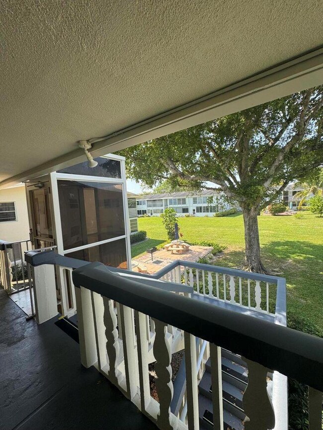 687 Durham Y unit 687, Deerfield Beach, FL 33442 - photo 4