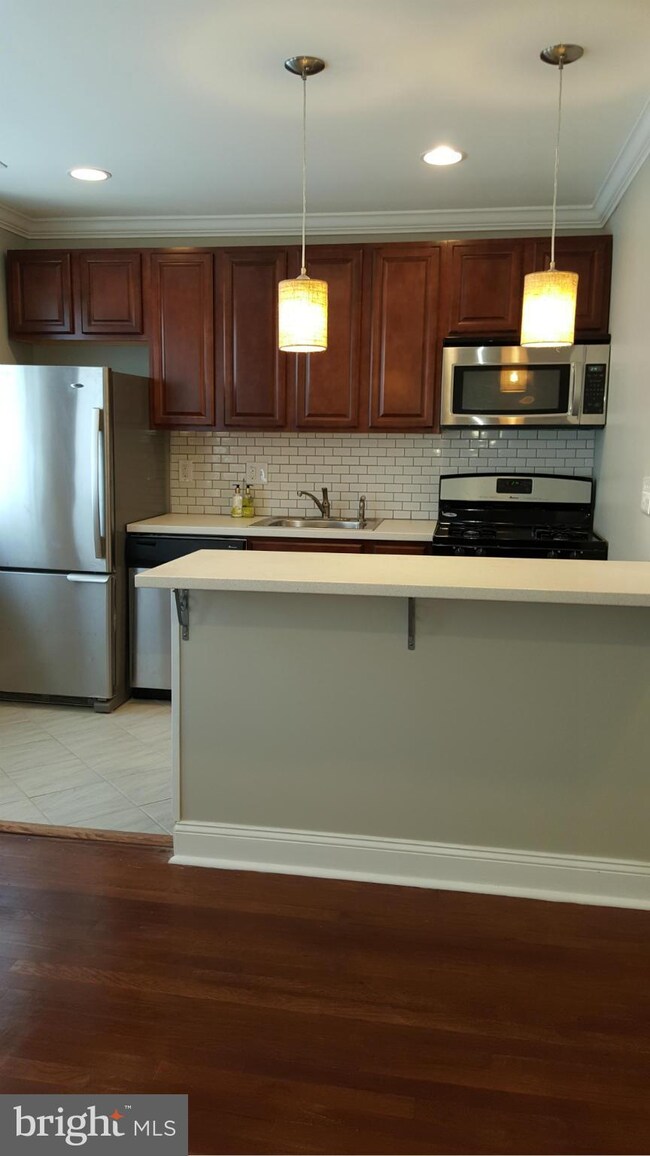5916 the Alameda Apt #2, Baltimore, MD 21239 - photo 3