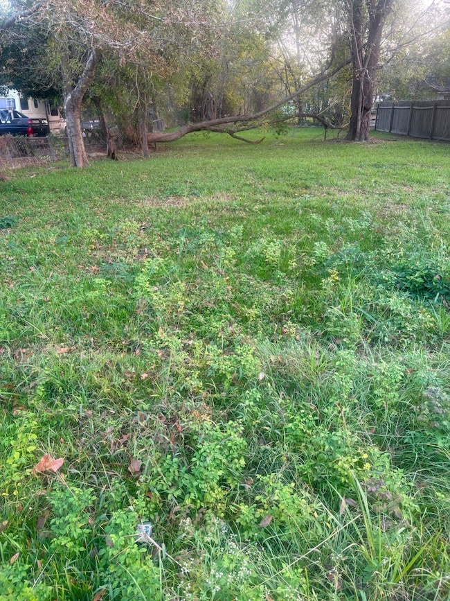 2379 Pope St, Beaumont, TX 77703 - photo 2