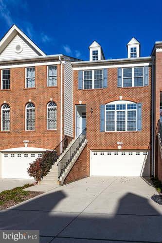 42694 Sandman Terrace, Chantilly, VA 20152 - photo 4
