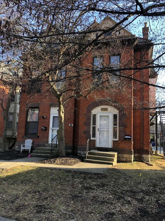 239 Wilber Ave unit 3, Columbus, OH 43215 - photo 3