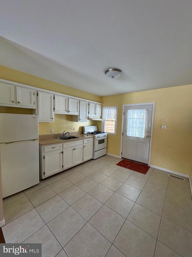 719 Williamstown Rd, Franklinville, NJ 08322 - photo 6