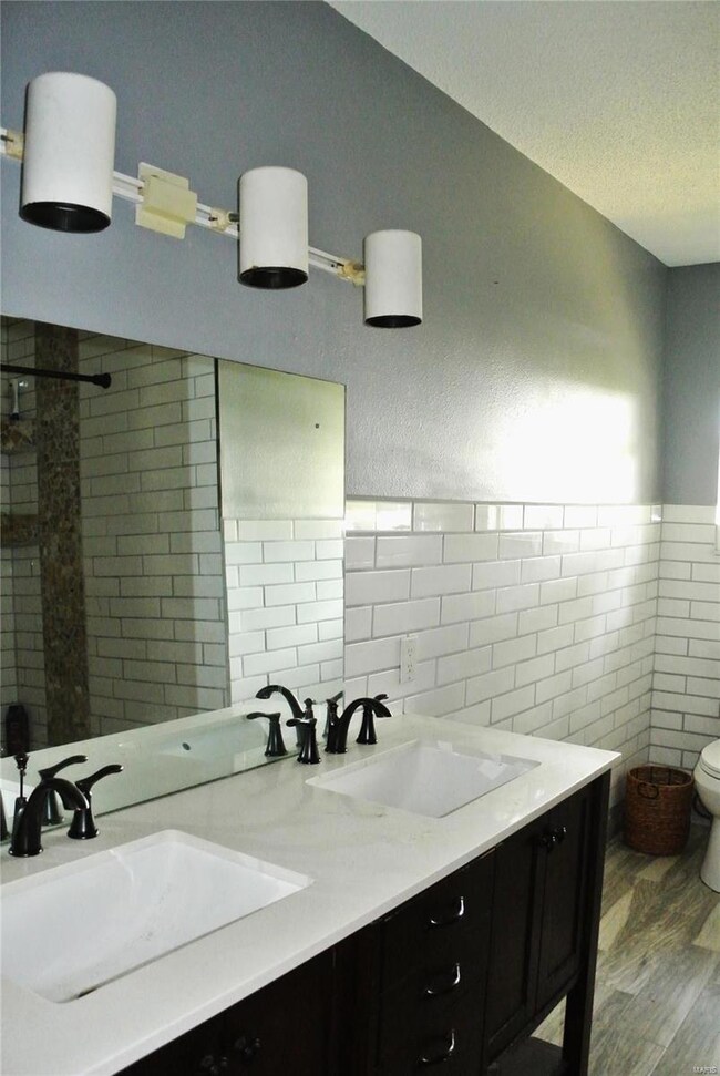 2042 Linn St, Poplar Bluff, MO 63901 - photo 7