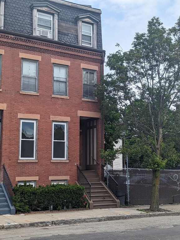 35 Blue Hill Ave, Roxbury, MA 02119 - photo 2