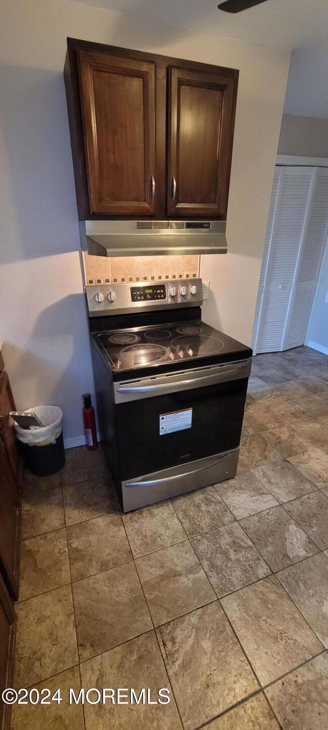 150 1st St unit 3, Keyport, NJ 07735 - photo 3