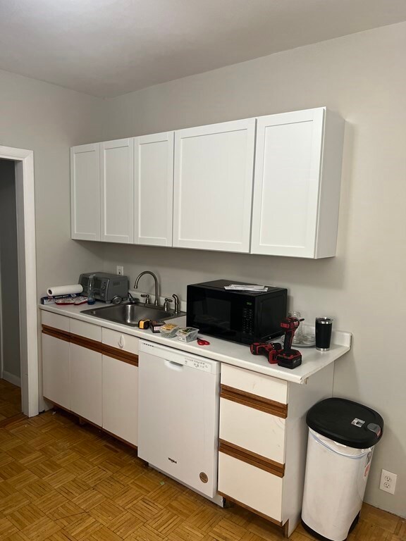 881 E 4th St unit 1, Boston, MA 02127 - photo 4