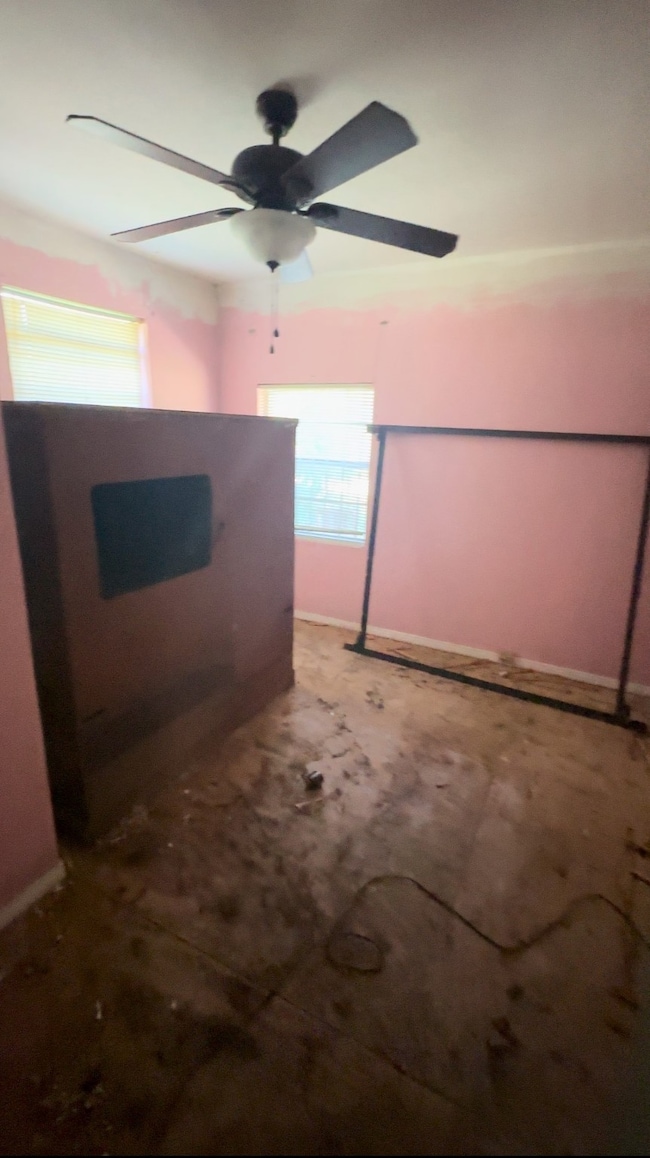 9509 Shoreham St, Houston, TX 77093 - photo 6