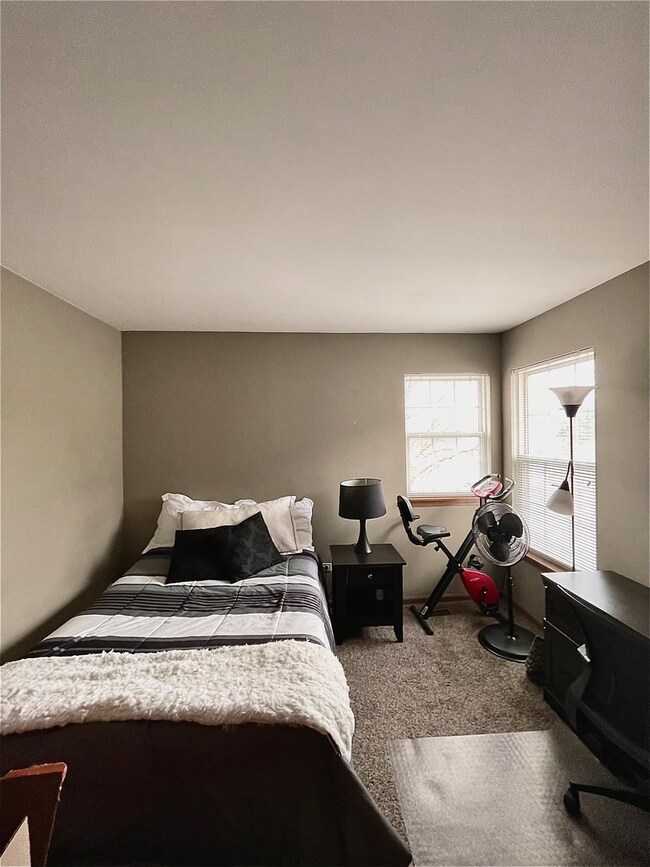 1882 Grove Ave unit 21B188, Schaumburg, IL 60193 - photo 7