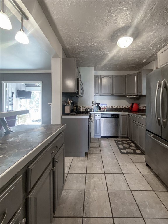 1929 Mclean St, Aliquippa, PA 15001 - photo 7