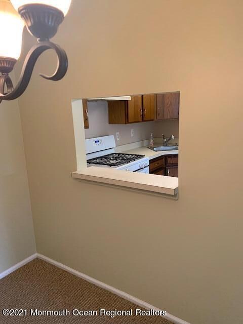 21 Players Cir, Tinton Falls, NJ 07724 - photo 7