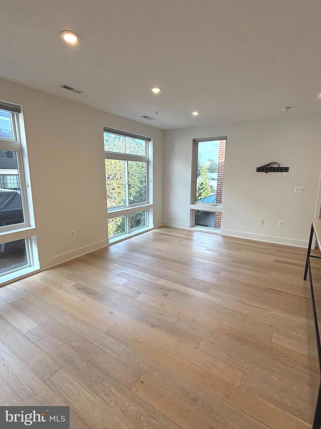 1761 P St NW unit 2, Washington, DC 20036 - photo 7