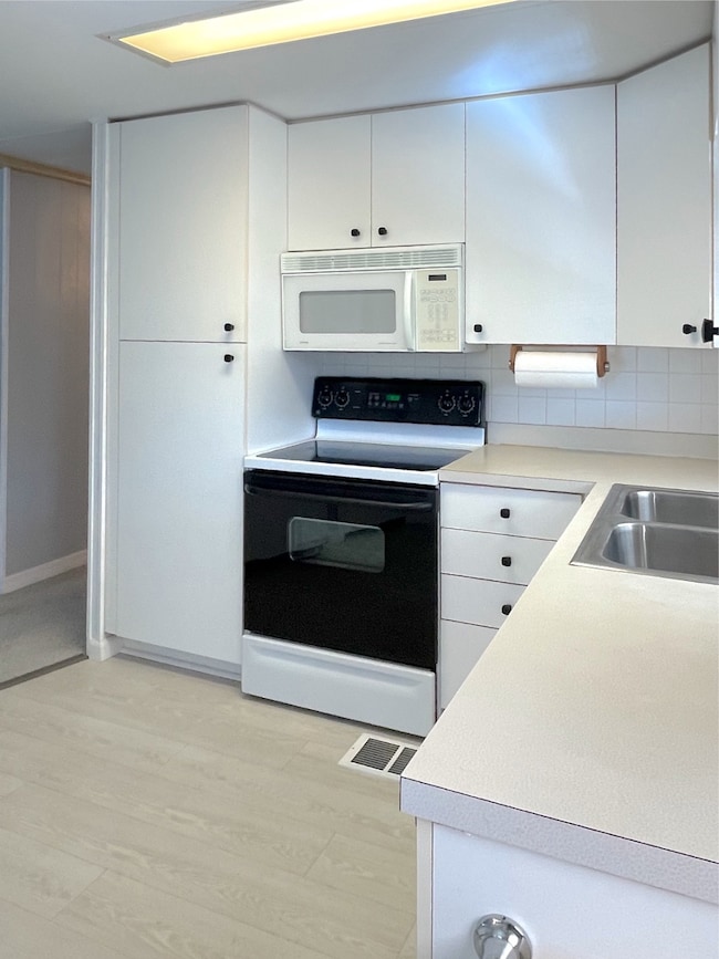 967 Avanti Way, North Fort Myers, FL 33917 - photo 7