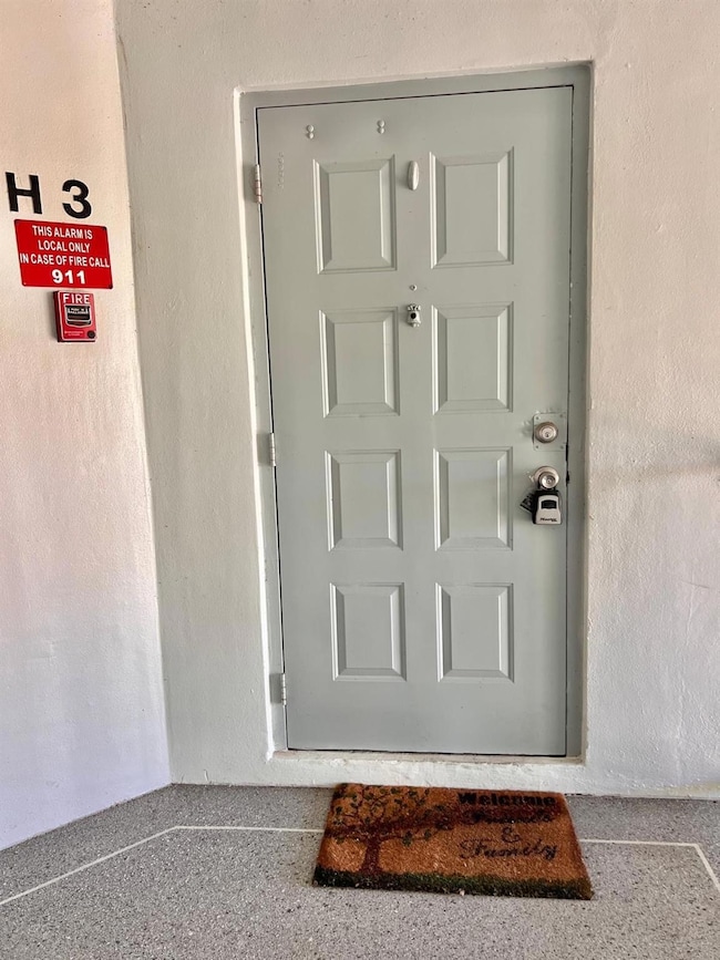 1009 Green Pine Blvd unit 83, West Palm Beach, FL 33409 - photo 5