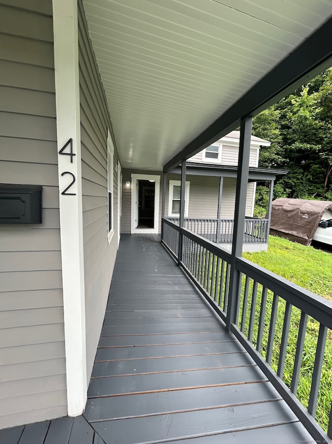 42 Litchfield St, Thomaston, CT 06787 - photo 4
