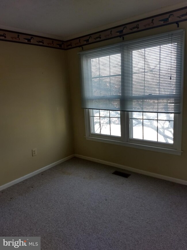 14011 Chestnut Ct, Laurel, MD 20707 - photo 5