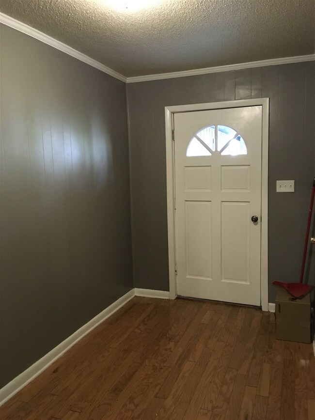 187 Beechwood Dr, Crawfordville, FL 32327 - photo 2