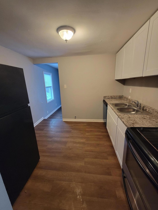 1775 Harrodsburg Rd unit 2nd floor unit, Lexington, KY 40504 - photo 7