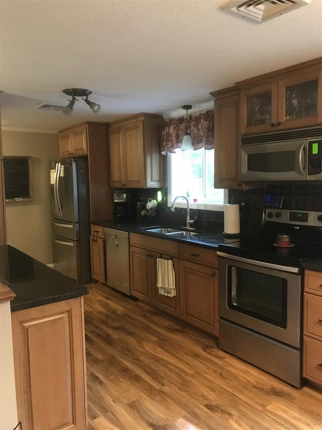 113 Back River Rd, Merrimack, NH 03054 - photo 5