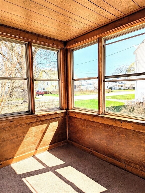 314 Mackenzie Ave, Holyoke, MA 01040 - photo 6