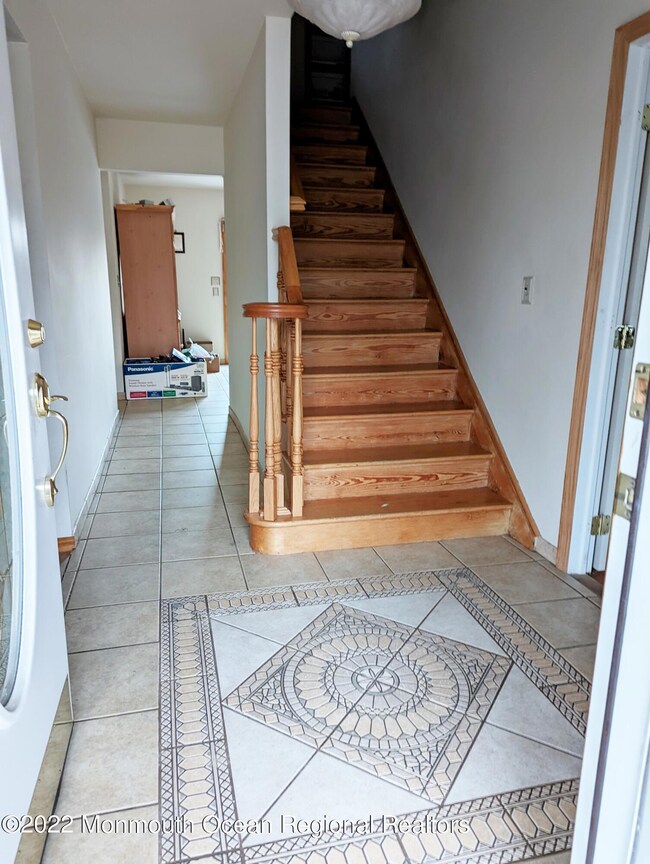 10 Warren Ct, Old Bridge, NJ 08857 - photo 2