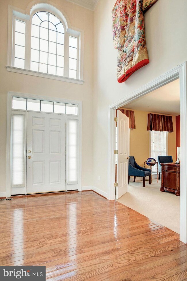 15416 Symondsbury Way, Upper Marlboro, MD 20774 - photo 3