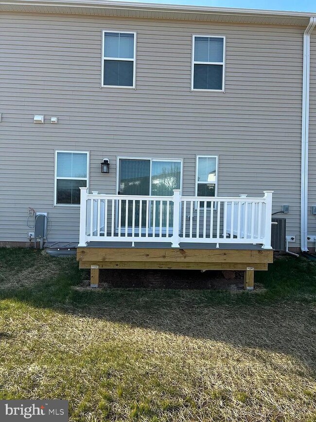 53 Painters Way, Pottstown, PA 19465 - photo 2