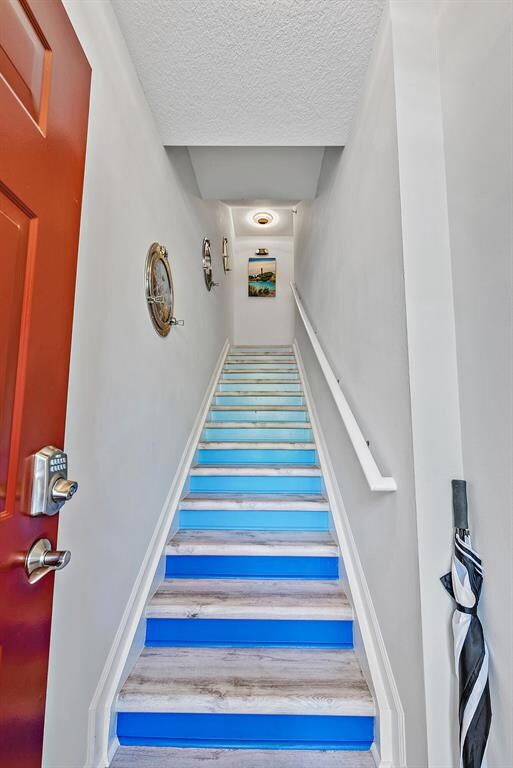 245 Murcia Dr unit 205, Jupiter, FL 33458 - photo 3