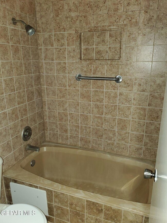 4800 N Stanton St unit 9, El Paso, TX 79902 - photo 2