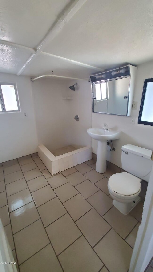 Guest House Bathroom